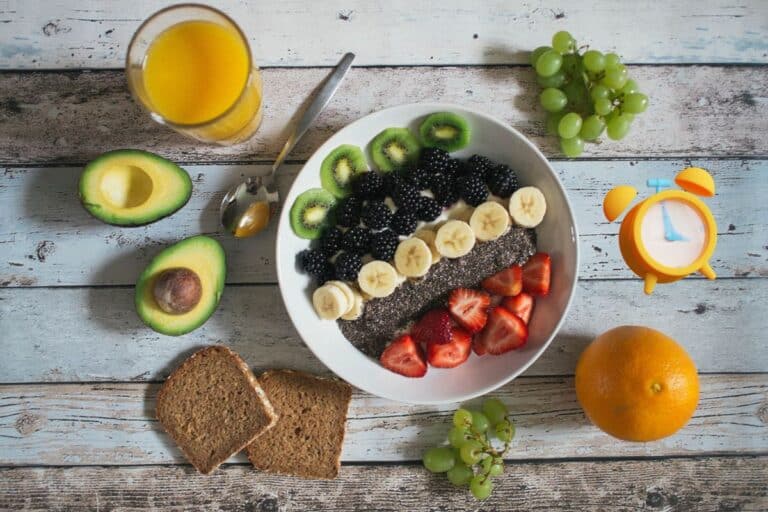 O que comer no café da manhã para perder barriga 10 opções