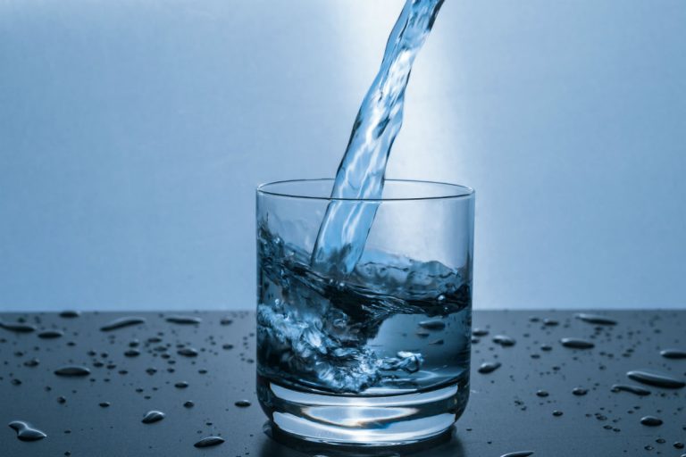 beber água da torneira faz mal