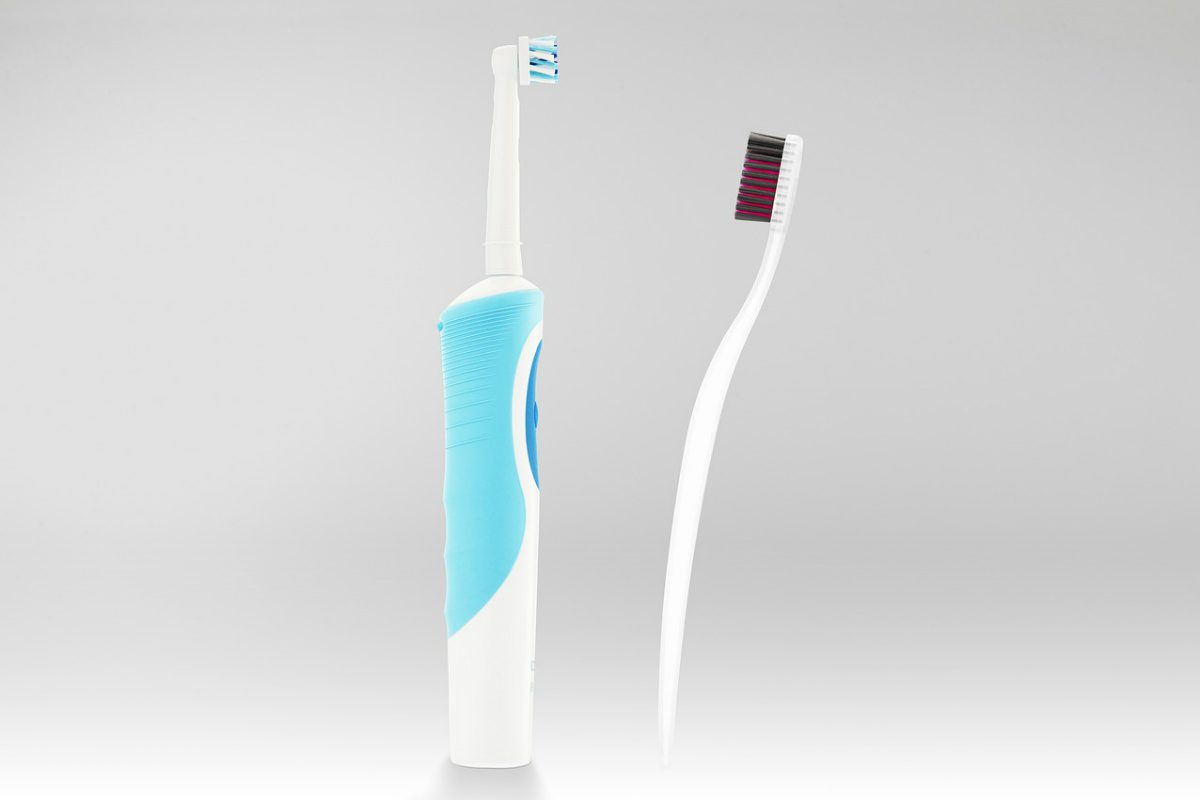 escova dental elétrica recarregável
