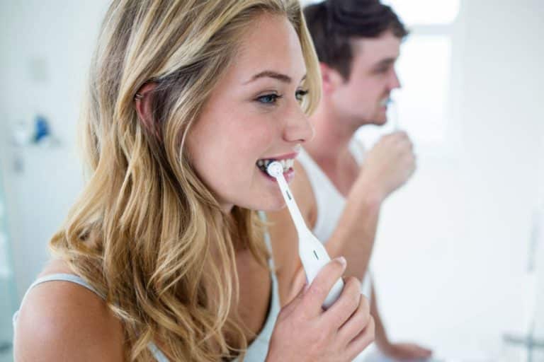 Escova de Dente Elétrica é Melhor? Saiba Qual a Diferença 18 escova de dente elétrica é melhor