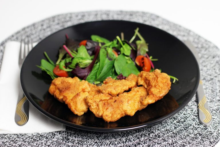 Filé de frango a milanesa lowcarb; receita saudável e saborosa 4 Filé de frango a milanesa lowcarb