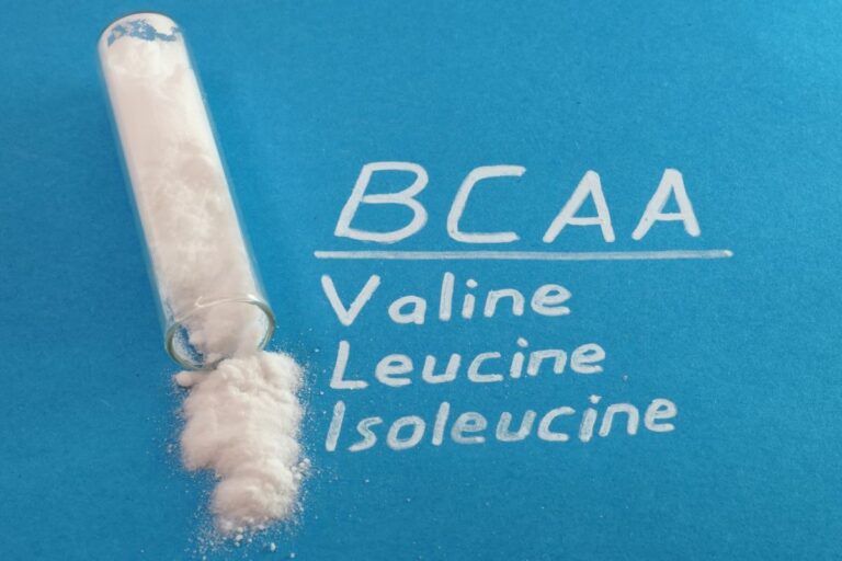 BCAA: saiba o que é e quem deve tomar o suplemento 2 BCAA