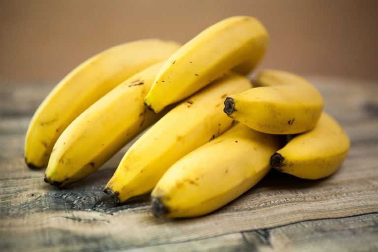 Banana com aveia e canela por que essa combinação é poderosa SaúdeLab