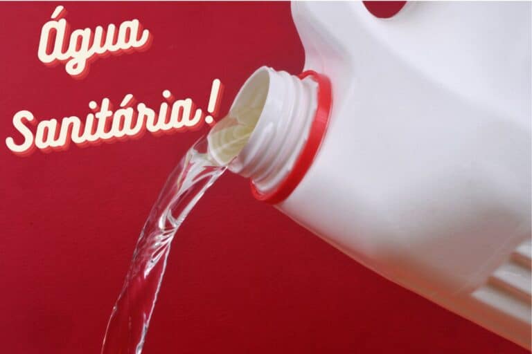 vidro de água sanitária