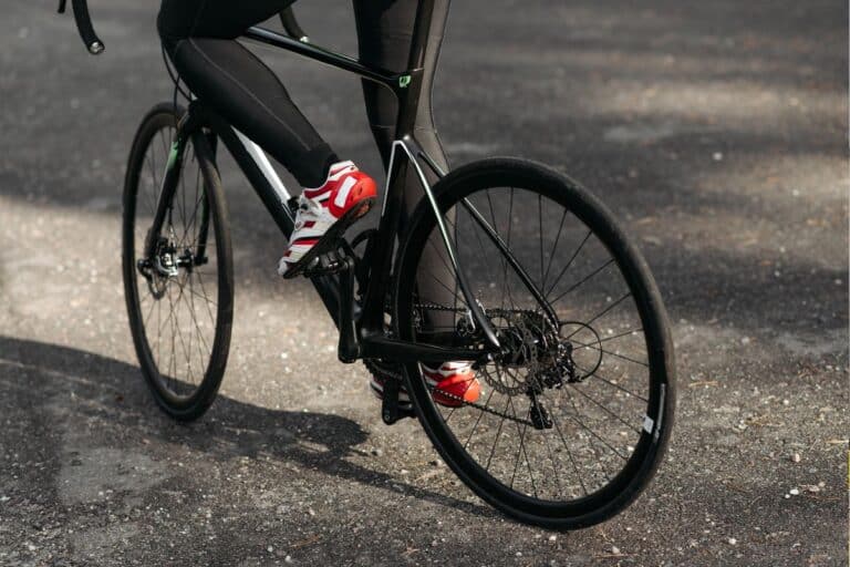 Tênis para andar de bicicleta: saiba qual escolher para cada ocasião 1 andar de bicicleta