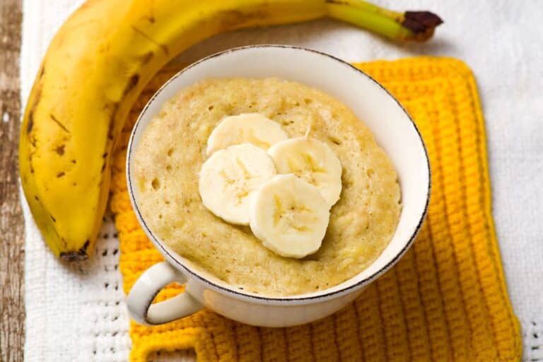 Bolo de caneca saudável é irresistível, aprenda como fazer agora 1 Bolo de caneca saudável com banana