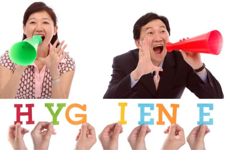 Higienização das partes íntimas; saiba como fazer corretamente 5 casal gritando higiene