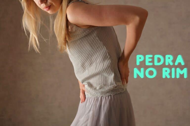 Pedra no rim: o que causa e onde dói o cálculo renal? Veja como prevenir 4 pedra no rim pessoa com mão nas costas