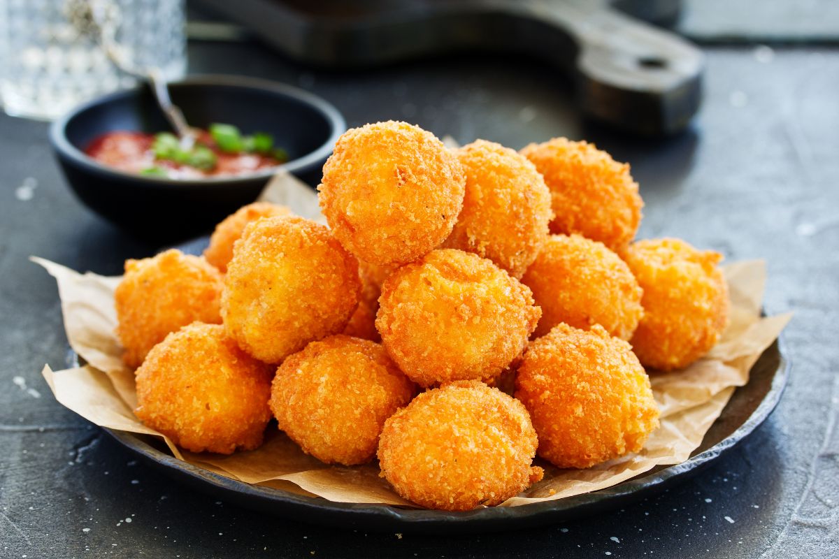 bolinho de queijo sem glúten na Air Fryer.