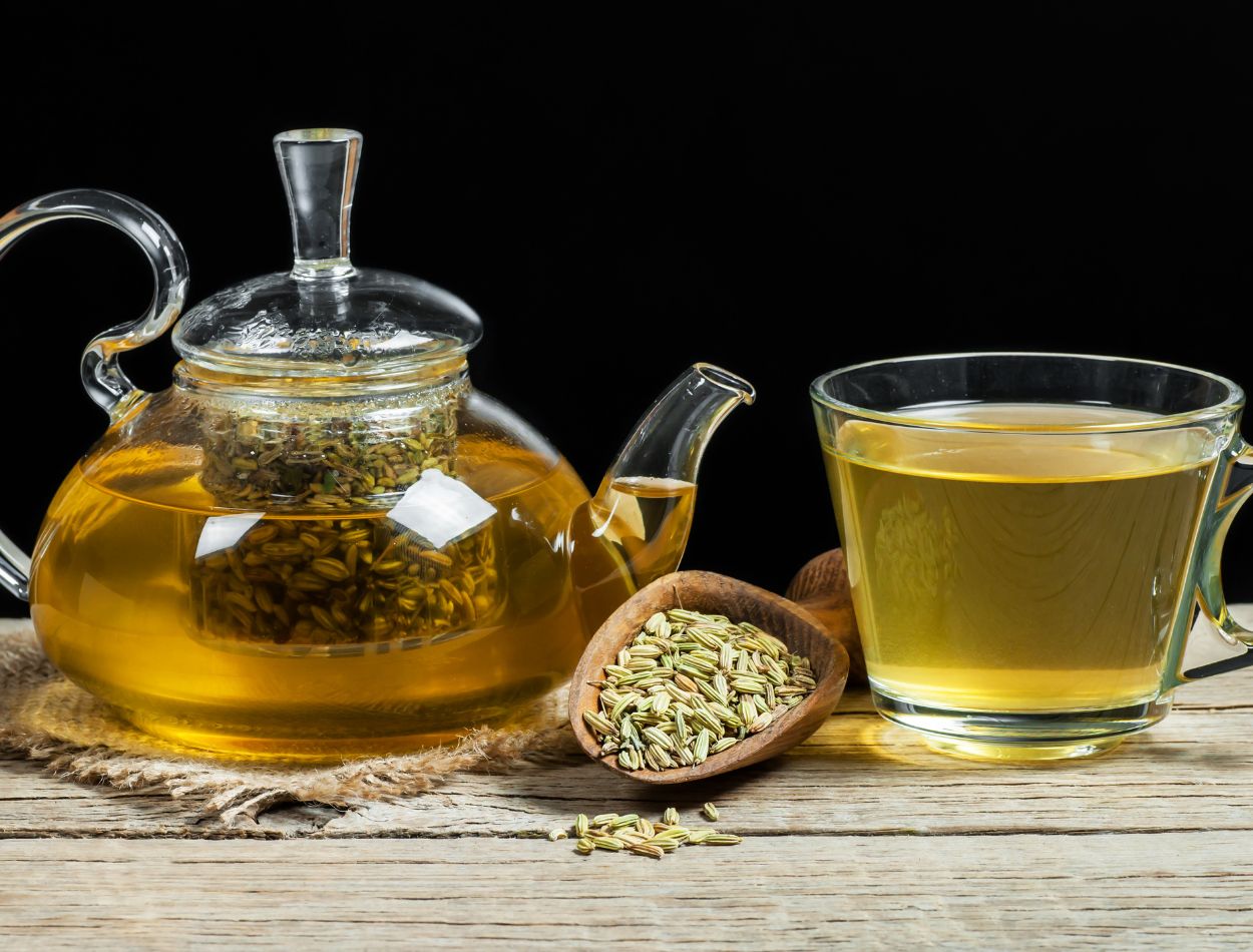 Chá de erva-doce natural e caseiro