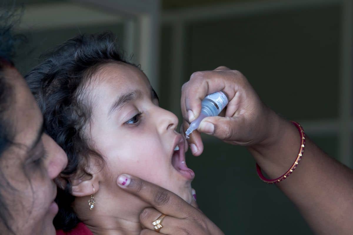 vacina de poliomielite