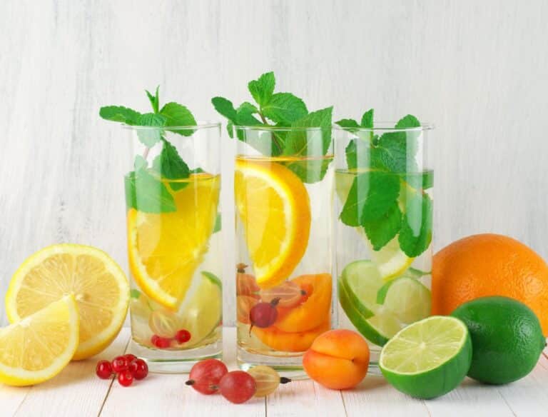 Dieta anti-pedra com frutas e água