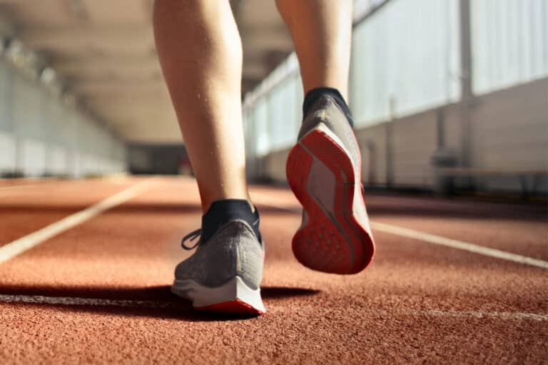 O que são tipos de pisada pronada e supinada? Veja os problemas que elas podem causar 5 O que é pisada pronada e pisada supinada