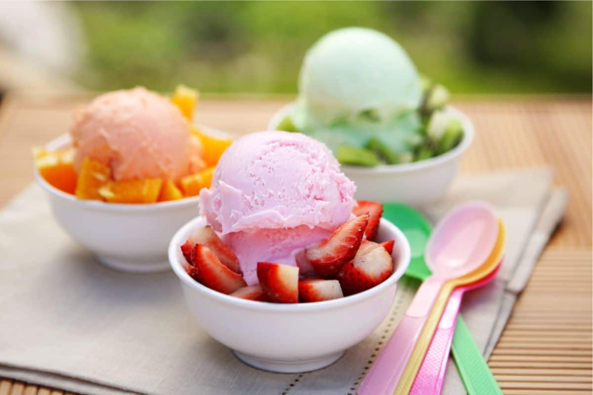 sorvete vegano saudável de frutas
