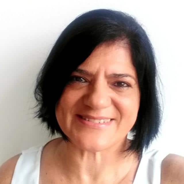 O que é ventosaterapia? Aprenda sobre os benefícios e cuidados no procedimento 2 massoterapeuta em ventosaterapia