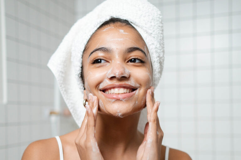 Mitos e verdades sobre a esfoliação de pele: fique por dentro das novidades 2 Fique por dentro de mitos e verdades sobre a esfoliação de pele