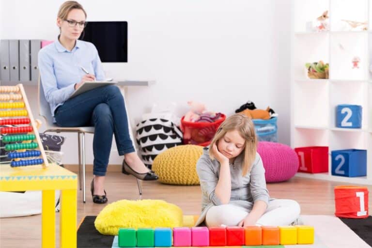 Como é uma pessoa com síndrome de Asperger? Aprenda a lidar sem preconceitos 7 avaliação Síndrome de Asperger