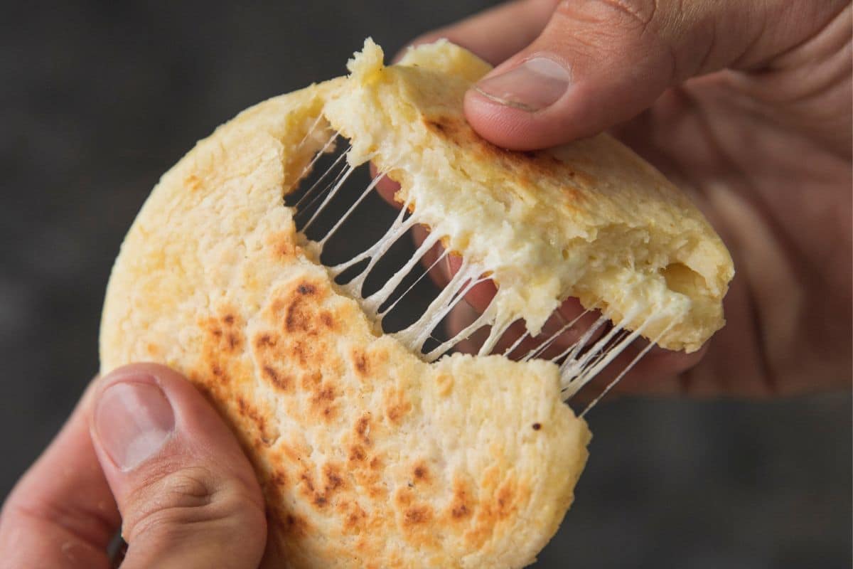 Pão de Queijo Low Carb: receita para fazer em casa e comer sem culpa 2 Como preparar o Pão de queijo Low Carb