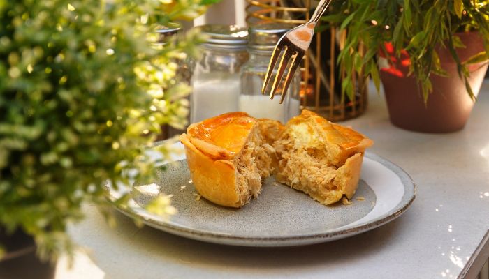 Empadinha de Grão de Bico com Frango: opção leve e deliciosa para qualquer hora do dia 2 Empadinha de Grão de Bico com Frango.