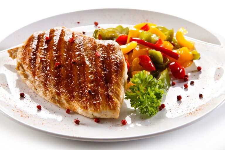 Filé de frango grelhado: saiba o segredo para deixar suculento e gostoso 8 Filé de frango Grelhado