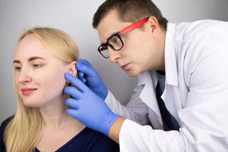 Quanto tempo dura dor de ouvido