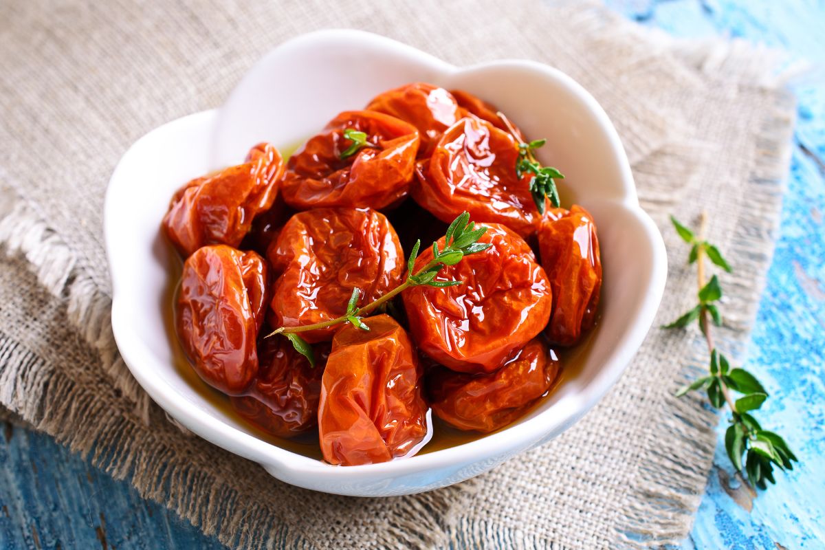 Tomate seco caseiro na airfryer: receita curinga para um preparo perfeito 1 Tomate seco caseiro na airfryer