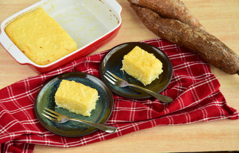 Bolo de mandioca sem trigo: além de fácil e saboroso, o preparo é muito saudável 1 Bolo de Mandioca sem Trigo.