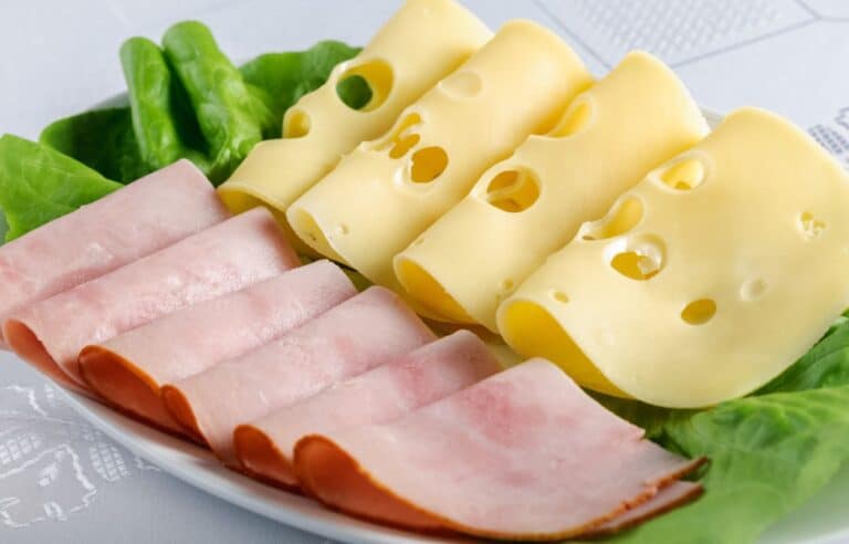 Como armazenar presunto e mussarela corretamente? Aprenda e evite o desperdício 6 Como armazenar presunto e mussarela corretamente.