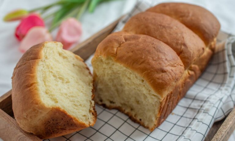Como guardar um pão caseiro para que fique mais tempo macio? Aprenda truques poderosos 2 Como guardar pão caseiro.