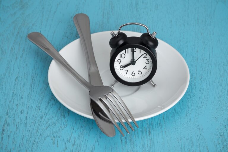 Omelete com espinafre e tomate