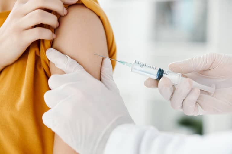 Anvisa aprova a primeira vacina contra dengue que pode ser aplicada em pessoas de 4 a 60 anos 1 Anvisa aprova a primeira vacina contra dengue que pode ser aplicada em pessoas de 4 a 60 anos