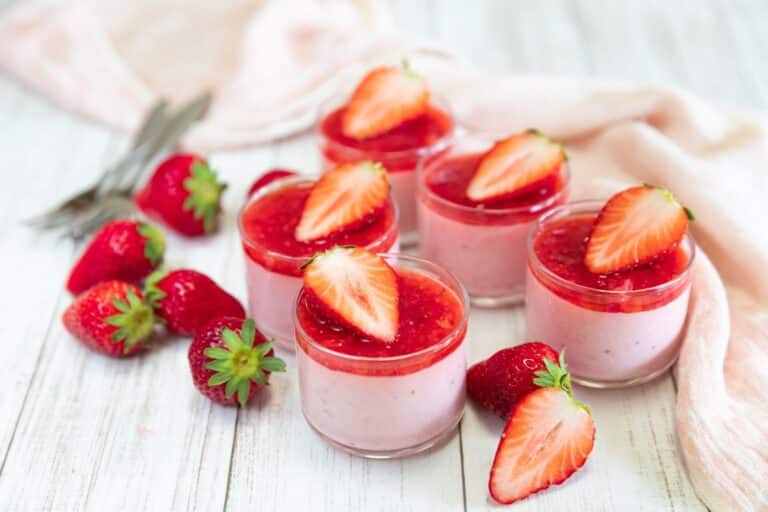 Mousse de morango fit: sobremesa perfeita para não arriscar sair da dieta 7 Mousse de morango fit