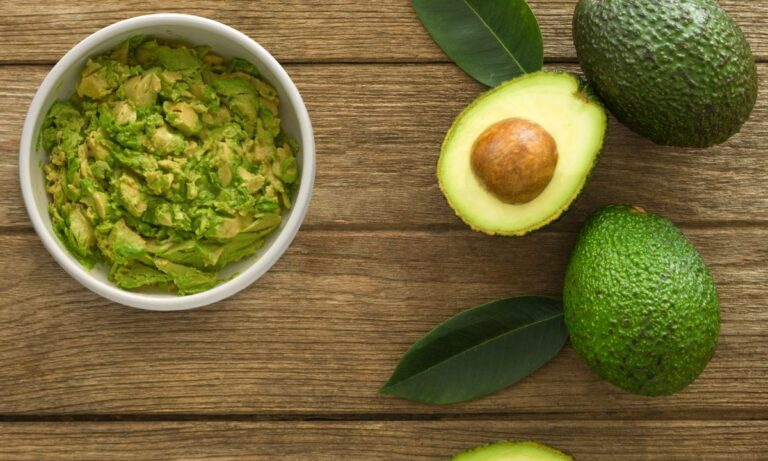 Abacate: como comprar, armazenar, limpar e preparar para o consumo 2 Abacate.