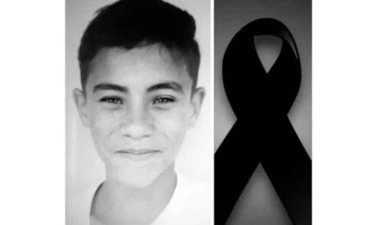 Adolescente procura atendimento após lesão no joelho mas tem reação alérgica e não resiste