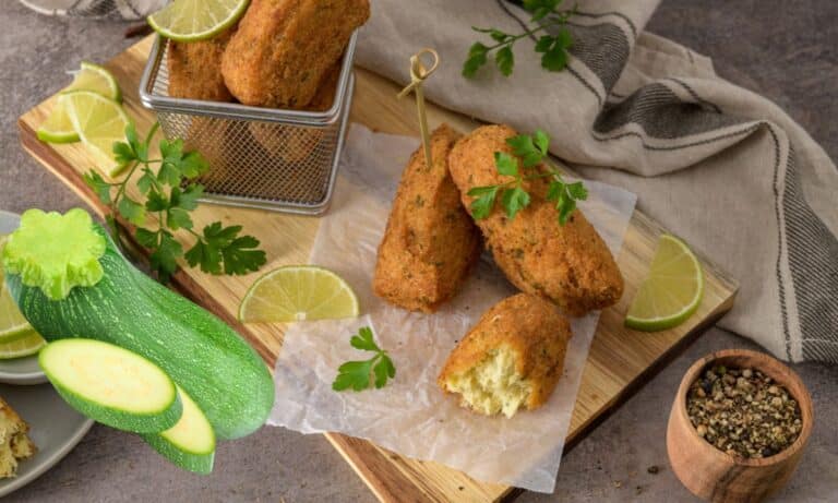 Croquete de abobrinha.