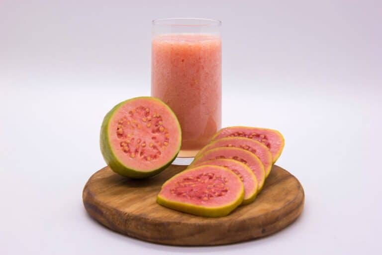 Goiaba é ácida? Entenda como sua composição pode surpreender 5 goiaba é ácida.