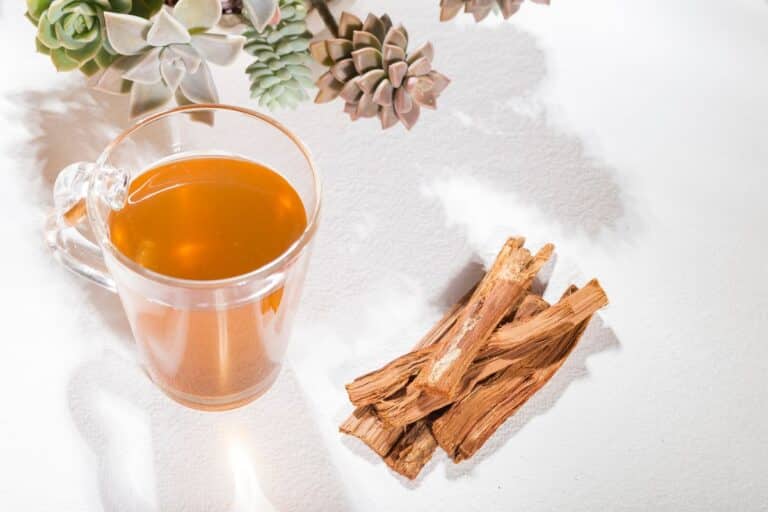 Chá de umburana para estômago.