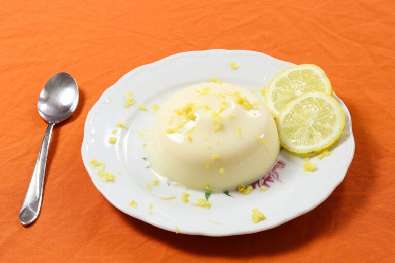 Pudim de limão sem açúcar: opção perfeita para sua dieta low carb 1 pudim de limão sem açúcar.
