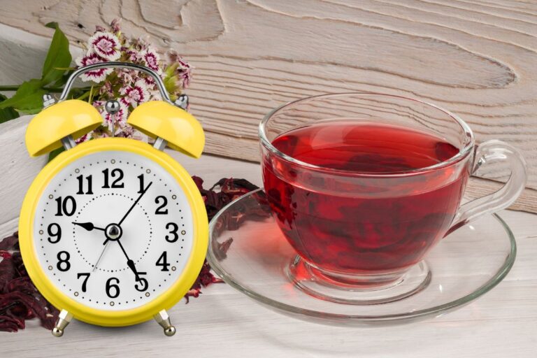 Qual o melhor horário para tomar chá de hibisco? 7 Qual melhor horário para tomar o chá de hibisco.