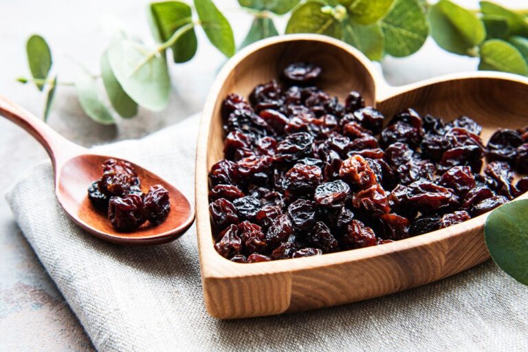 Uva passa faz mal para os rins? Descubra agora mesmo 1 Uva-passa faz mal para os rins.