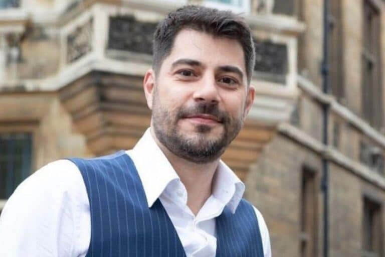 Doença de Crohn: conheça a doença de Evaristo Costa 8 Doença de Crohn