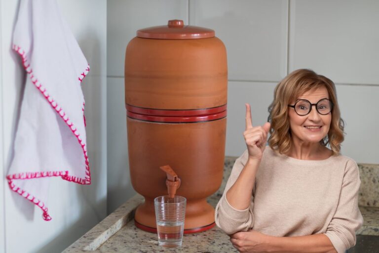 Como lavar filtro de barro? Descubra os truques para fazer corretamente 8 como lavar o filtro de barro.