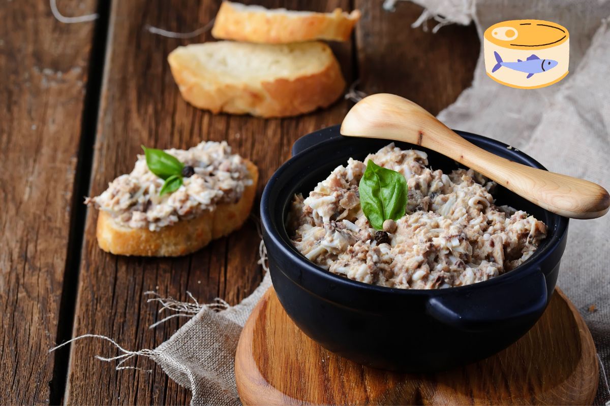 Patê de atum fit: o acompanhamento perfeito para o seu lanche 1 Patê de atum fit.