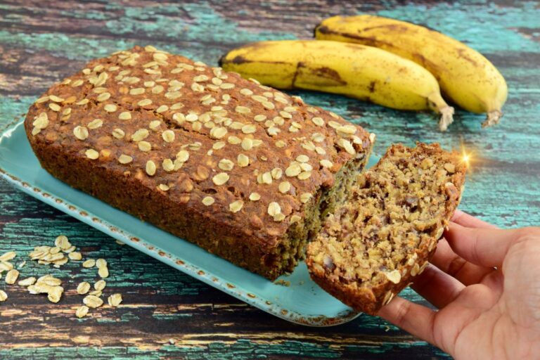 Bolo de Banana Fitness: receita saudável e saborosa que você precisa experimentar 1 Bolo de banana fitness.