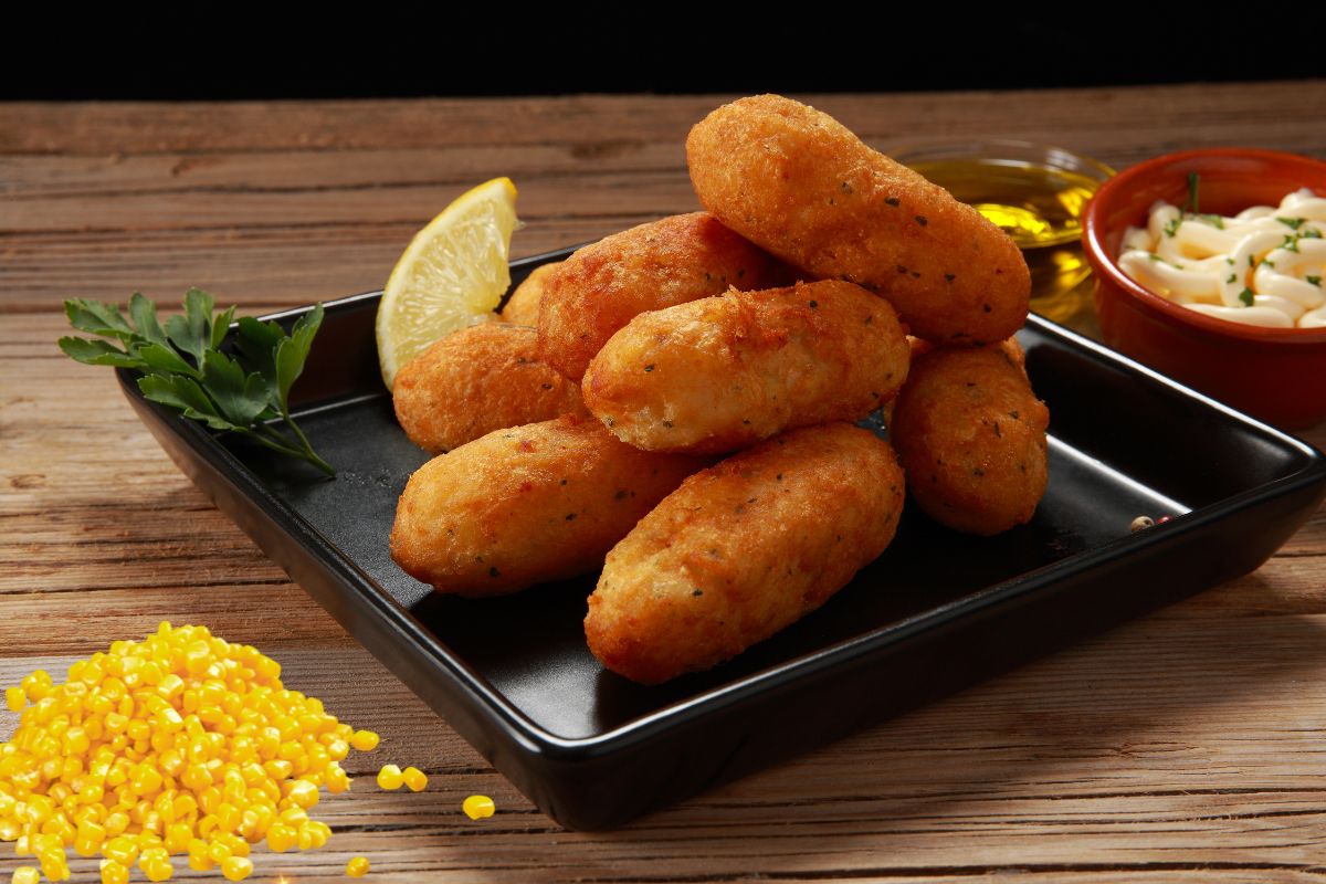 Croquete de Milho na Airfryer: Saudável, Prático e Delicioso 1 croquete de milho.