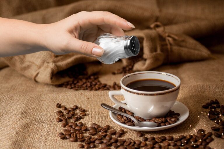 Café com sal pré-treino: funciona mesmo ou é um mito? Descubra tudo aqui! 1 café com sal pré-treino.