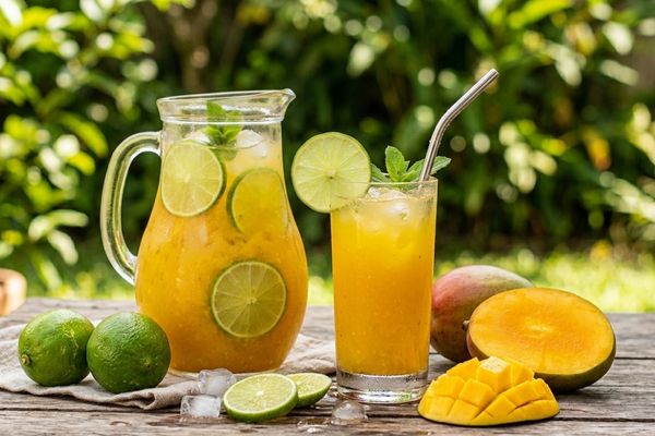 Limonada alemã: suco delicioso com sabor do limão e frescor da manga 2 limonada alemã.