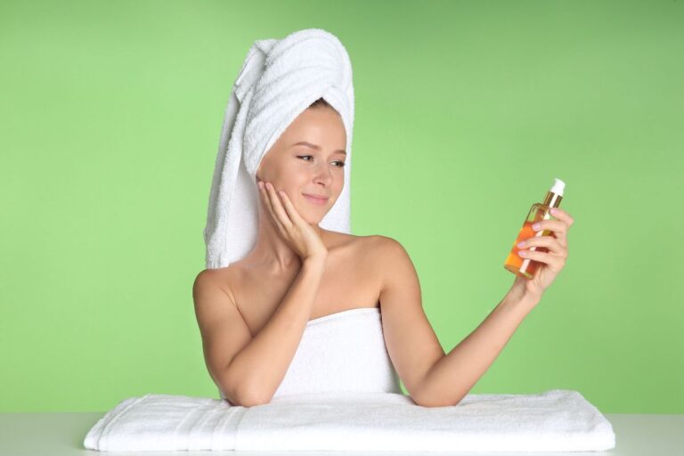 Como usar óleo corporal? Benefícios, dicas e cuidados essenciais 8 Como usar óleo corporal.