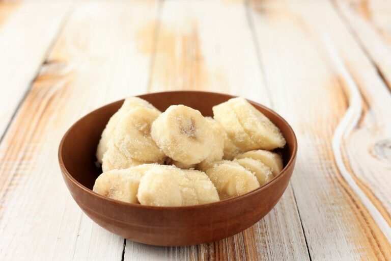 Pode congelar banana? Como fazer isso sem perder os nutrientes e com qualidade 2 pode congelar banana?