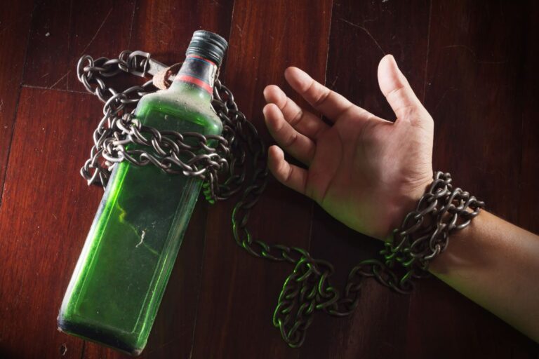 Transtorno por uso de álcool: Estudos trazem nova esperança no tratamento 1 Transtorno por uso de álcool.